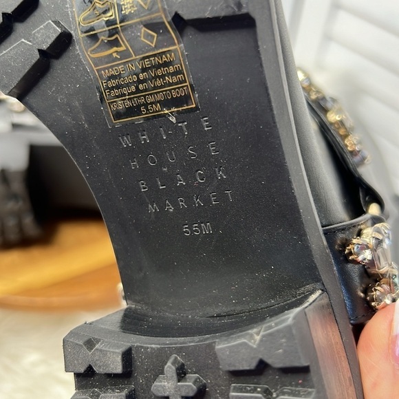 WHBM l Black Moto Studded Leather Chunky Boot Size 5.5 NWOB Rugged Stylish Fun - Picture 7 of 13